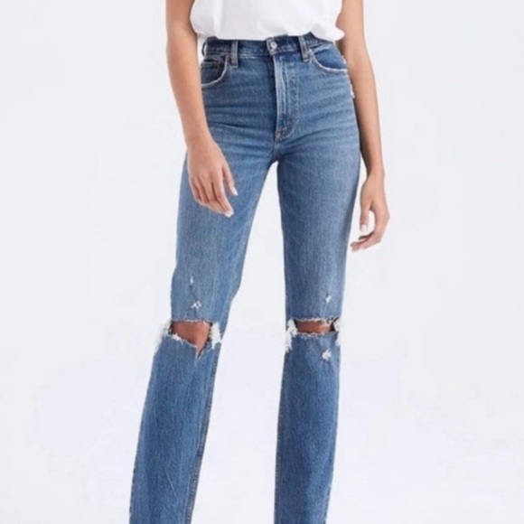 Abercrombie Ultra High Rise 90s Straight Distressed Jeans Size 26 / 2 Long - Picture 1 of 5